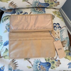 NWT BEIS Seatback Organizer in Beige